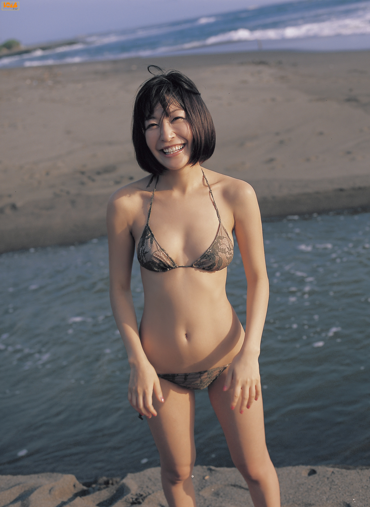 Mayumi Ono 小野真弓 ASIA Bomb.TV